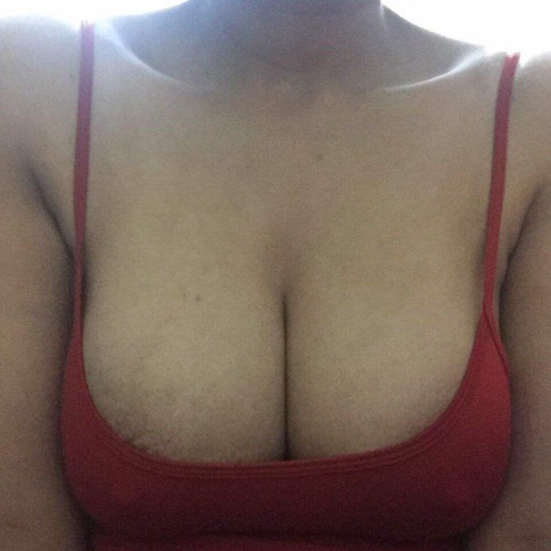 Khazana - Poojaisqueen - Blue And Red 
