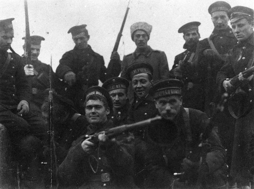 sovietreality:Sailors posing for pictures during Russian Revolution of 1917