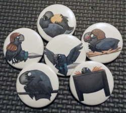 alradeck:  Battle Crow Button Set available