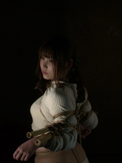 justscreenshots:  Shibari Naka AkiraModel Kanae Kawahara