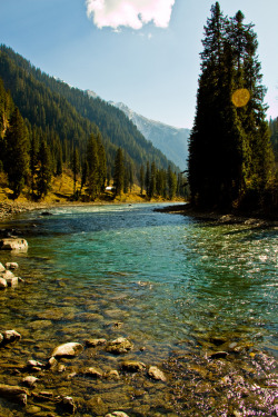 brutalgeneration:  Taubut, Neelum Valley, Azad Jammu Kashmir, Pakistan (by Black-Z-ro [200,000  views]) 