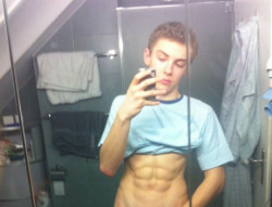 letmetakeadicpic:  straightguynaked:    Horny Straight Guys at http://straightguynaked.tumblr.com/    Nothing better than a guy showing off what he’s got! If you’d like to add your own submit or send them to letmetakeadicpic@gmail.com
