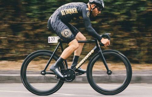 hizokucycles:#Repost from @chasseursnyc - “Thanks to my amazing friends and sponsors for an amazing 