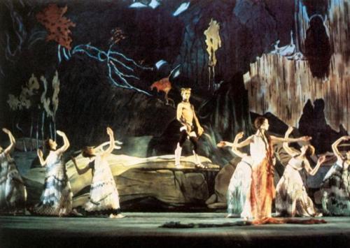 L'Après-midi d'un faune in Nijinsky (1980).