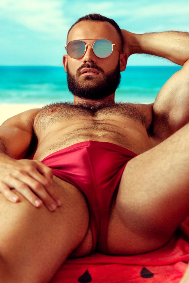 speedoaddicted2: thefaggotbrigade:   Josselin @exterface    . 