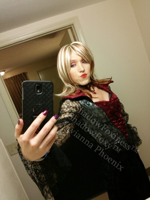 shadowfoxy:  I travelled to Columbus, Ohio for a big 3-night Halloween party with friends. I had a different costume for each night. This was my first one. It was a vampire costume, but people also thought it was a witch or sorceress. All are sufficient