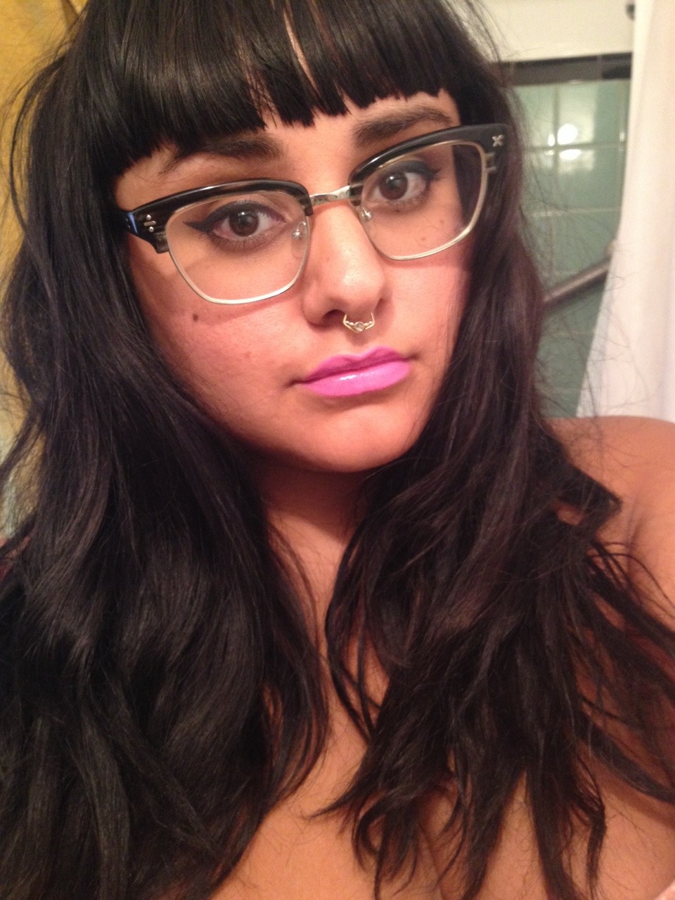 grabyflowers:  Black hair 💁 