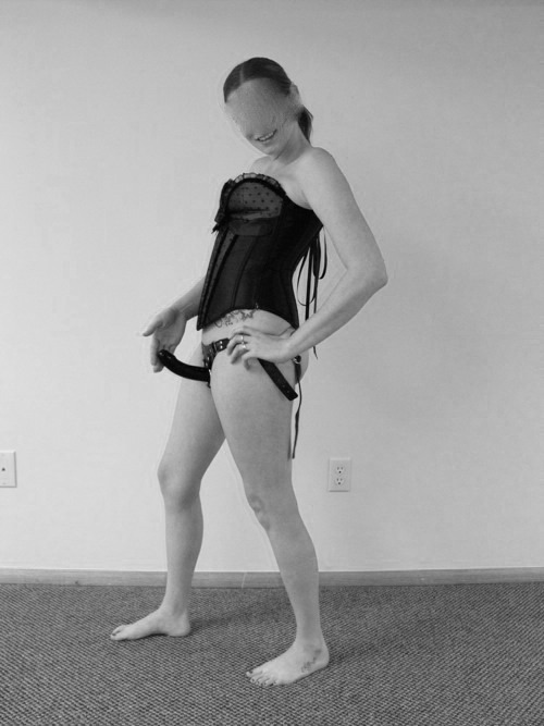 thenewlovetobepegged:  pegdbywife:  peggingwife #68  Strike a pose!  You give my cock a lift when it