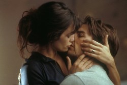 pagesofpaigemcgrath: “I’ll see you in another life… when we are both cats.” Vanilla Sky (2001) 