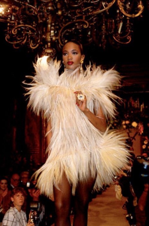 miss-mandy-m: Throwback Thursday: Naomi Campbell owning the runway for Yves Saint Laurent FW 1987