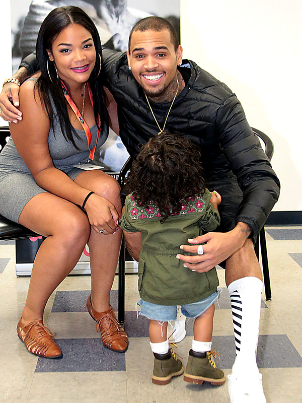 mechanicaldummy:  Royalty decided to have a meet and greet of her own. 