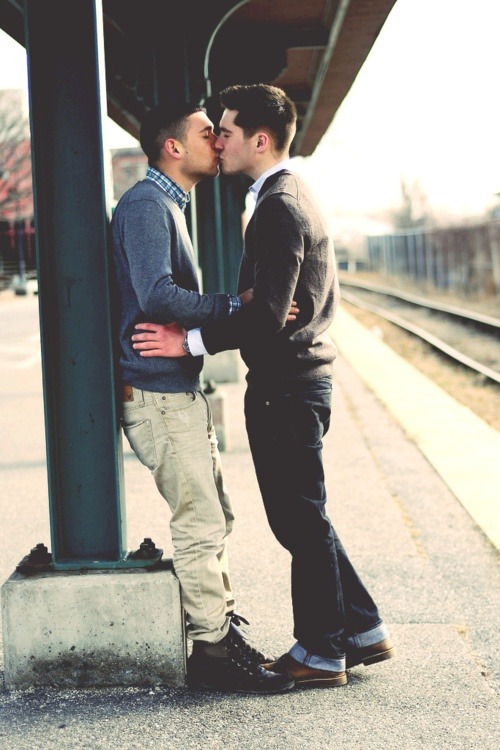 fraternityrow:  always reblog <3