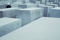 untrustyou:  Holocaust Memorial Berlin D-Yee