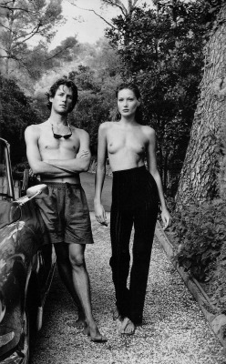 deshistoiresdemode:     Carla Bruni &amp; Virgino Bruni-Tedeschi by Helmut Newton _ Vanity Fair, November 1992.