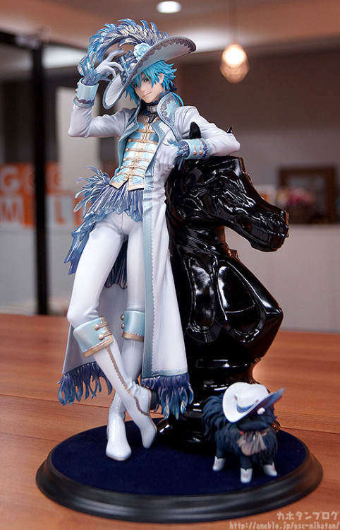 ohnoraptors:  【ドラマダ】エレガントな造形美！ご予約受付中「蒼葉 Gothic Ver.」をご紹介★｜フィギュアメーカー・グッドスマイルカンパニー勤務 『カホタンブログ』