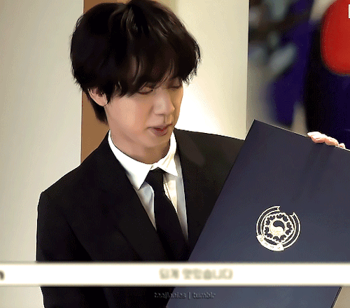 Unboxing Time With Seokjinnie 