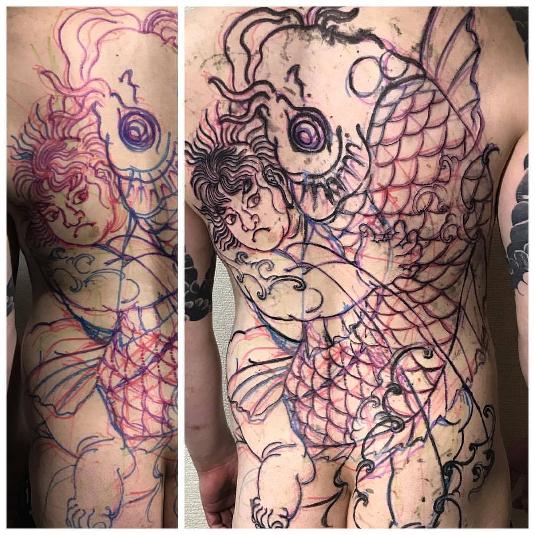 Gasen Tat2 10年振り位の背中の 鯉金 1時間程彫って終了 金太郎 抱き鯉 刺青 入れ墨 タトゥー
