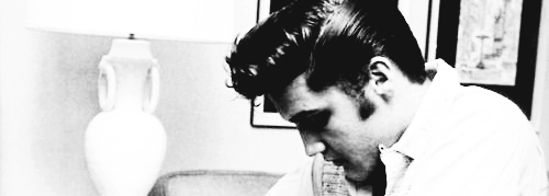 a-change-in-the-world:  You’re always on my mind  Elvis Aaron Presley (January