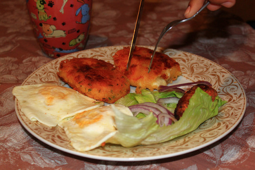 senminn:Ecuadorian on Flickr.i wish i was eating these right now. i know every momma is the best coo