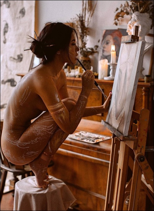 naked art