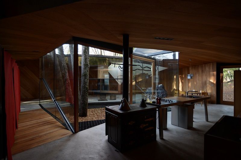 archatlas:  House of the Poem for the Right Angle   In the words of the architect