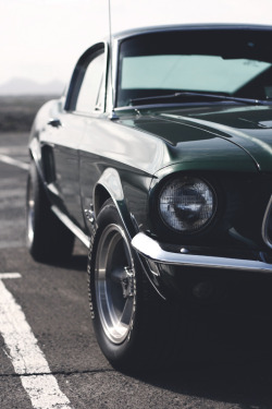 artoftheautomobile:  ‘68 Ford Mustang