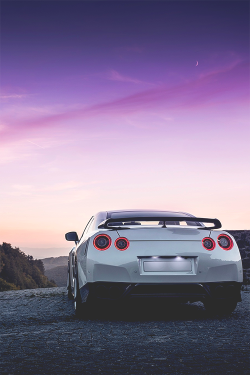 wearevanity:  GT-R 