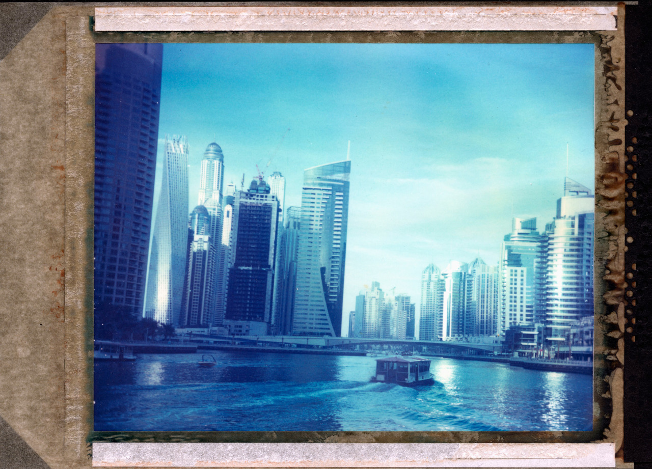 a good, old fashioned, future
Dubai Marina
Camera: Graflex Speed Graphic
Film: Polaroid 59, 4x5