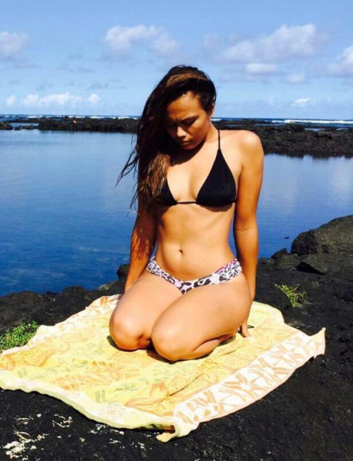 kanakacock: I want her so bad. .