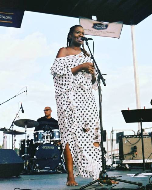 Using my #nikonfe2 at the #riverfrontjazzfestival2017 during @somimusic performance#rcooperphotograp