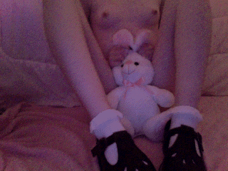 sweet-little-molested-melissa: Don’t be nervous princess…Daddy would never hurt