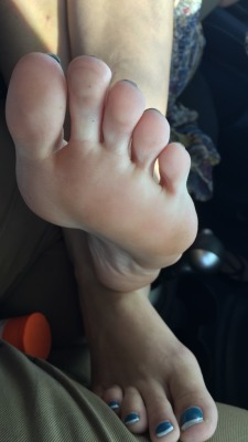 For the love of women's feet!