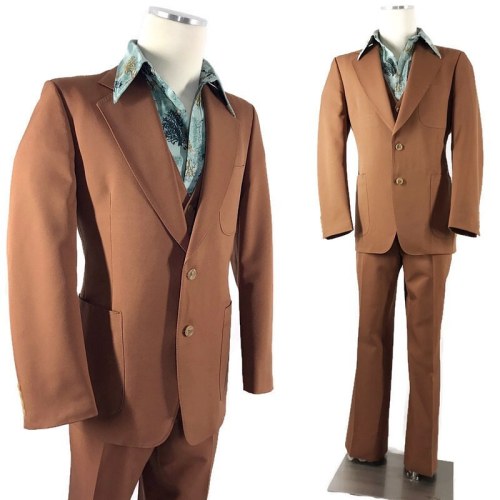 Three piece suit 41L Link in profile or DM to purchase#vintagesuit #1970ssuit #vintage3piecesuit #