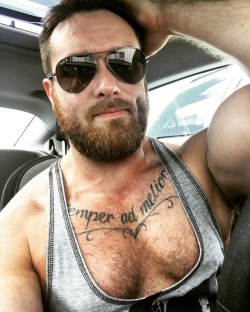 https://64.media.tumblr.com/1dd45c69af2fb25c0f34bfbba91e6905/tumblr_p9fyrdaTIt1qce4azo1_500.jpg