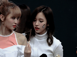 chaenqs:  mimo doing the pepero game then comes minatozaki “nowkiss!“ sana