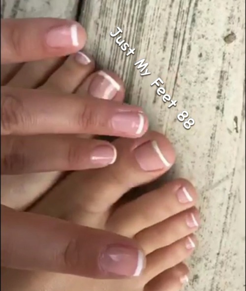 just-my-feet88: Follow @just-my-feet88 Tasty Toes  ⭐️ Wish list: www.amazon.com/gp/registry/