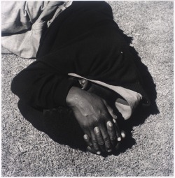 oeus:  David Goldblatt - Man sleeping, Joubert