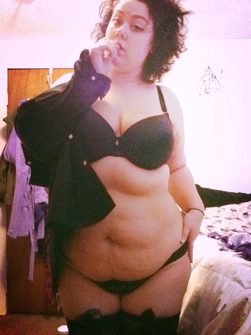 slowburningmoon:  Bombshell?