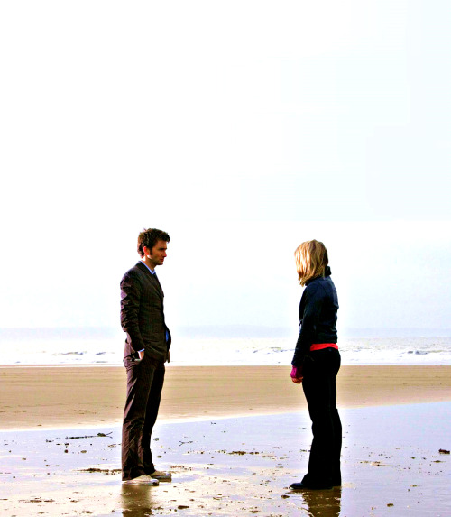baaeirene:  most painful scene in new who: bad wolf bay ↳  Am I ever going to see you again? You can’t.   