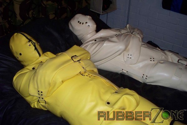 gummigimp:  putting boy in bed 