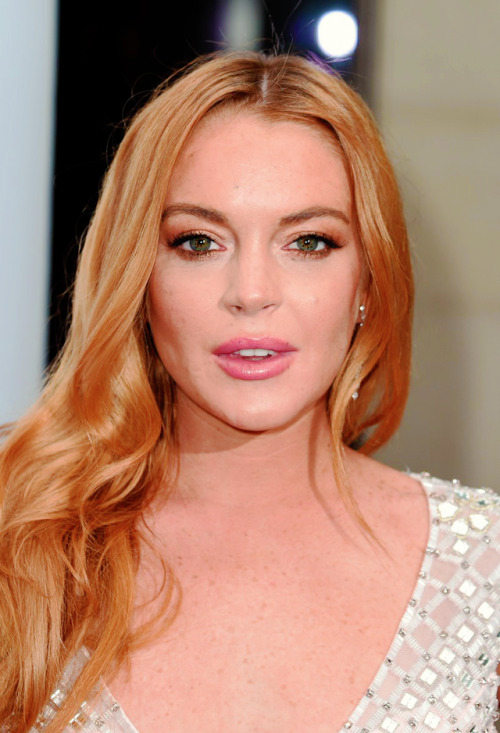 everythinglindsaylohan:Lindsay Lohan arrives for the 2016 Butterfly Ball at The Grosvenor House Hote