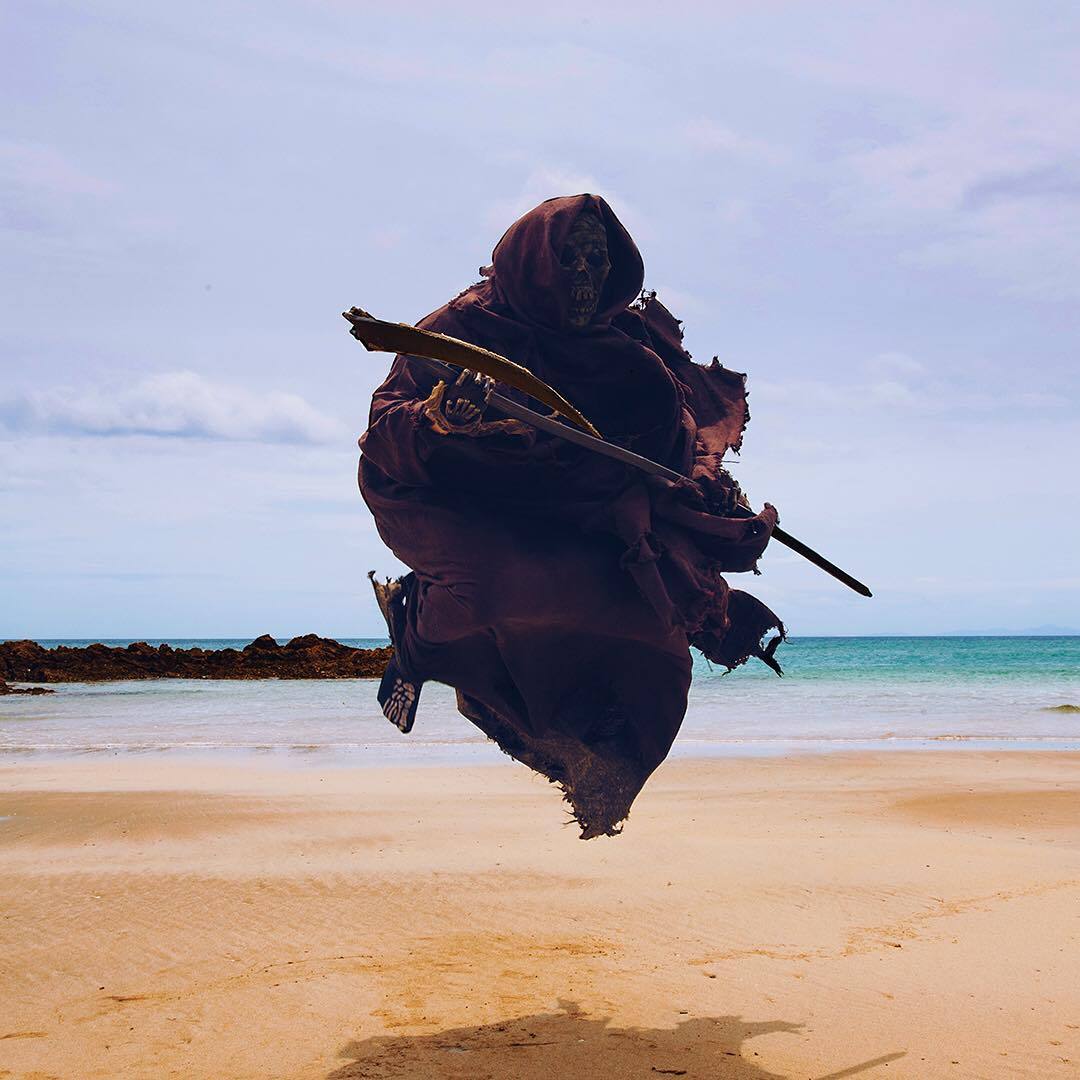 steampunktendencies:  crossconnectmag:  Be Safe Around Water With Swim Reaper  The