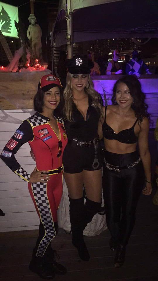 halloweenisforthesexy:Why don’t we see more sexy Selena costumes?