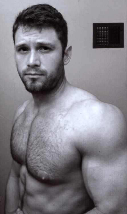 furrypty:  http://furrypty.tumblr.com/ – a blog to indulge your senses with the beauty of male shapes.