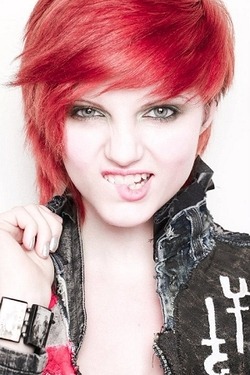 steal16:  Dolly Diamond/Dolly D Suicide ♥  She’s always hot.   Real beauty.