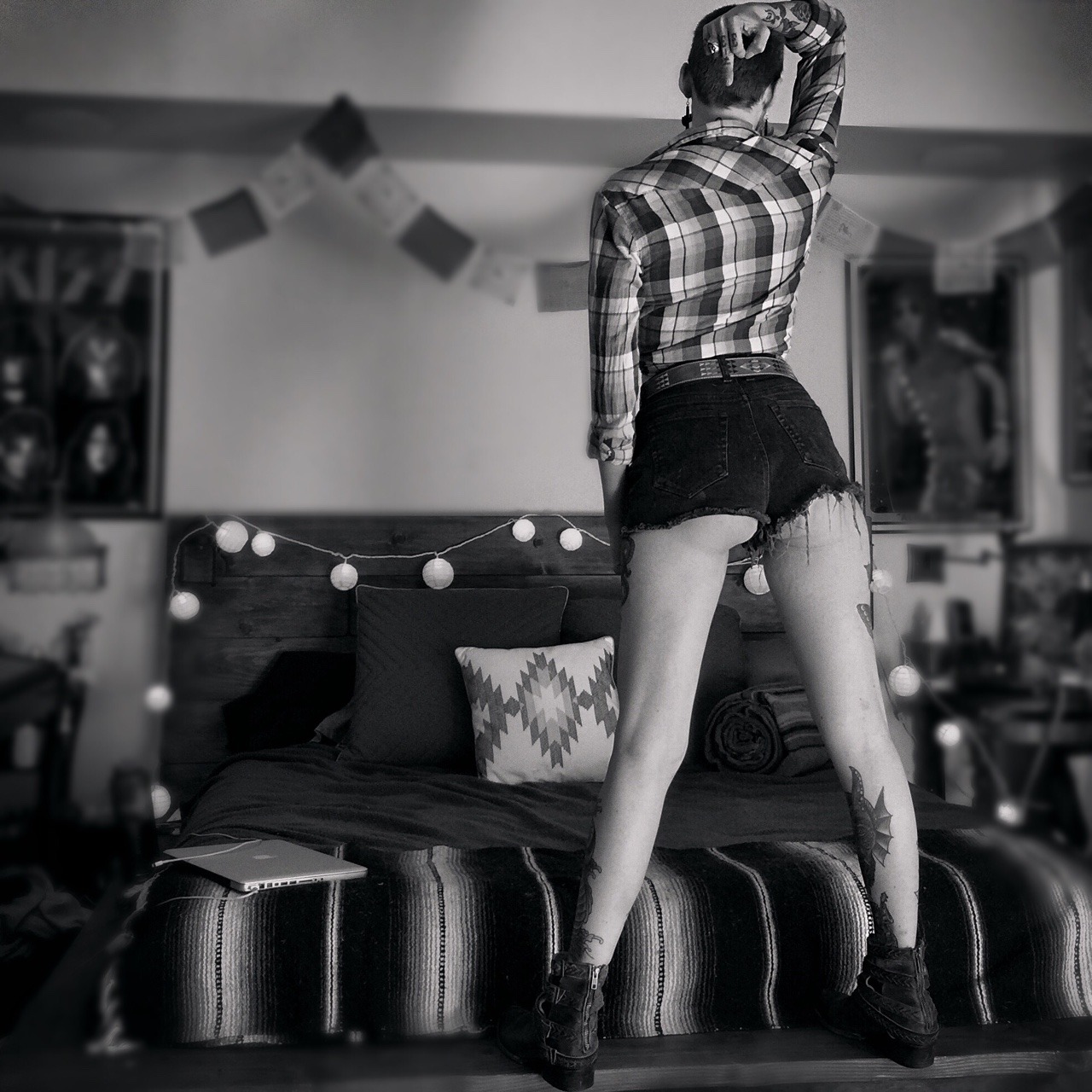 ladystilts:  With legs that go a country mile, she ain’t no preachers daughter