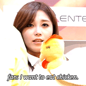 hyeriim:  eunji being cute at fansigns requested by anon