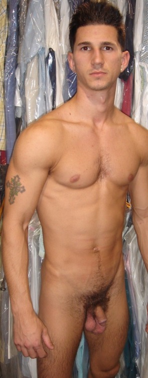 exclusivekiks:  Hot jock exposed. Sean Diezel. 