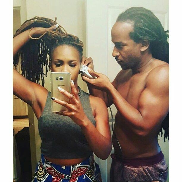 prettyandmean:  imageof1love: Guys really love doing their ladies’ hair… They