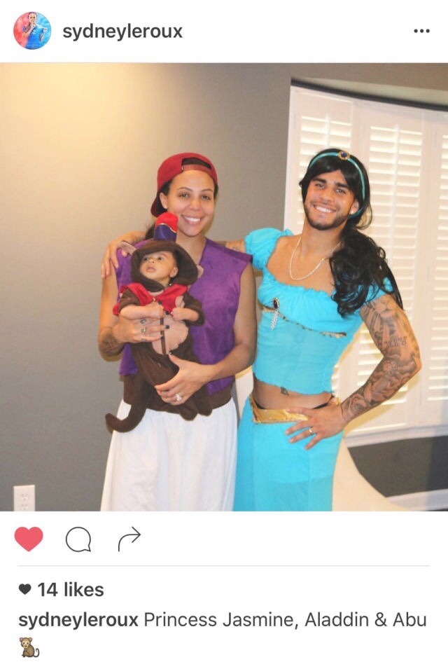 uswntish:  The Gals do Halloween 🎃👻